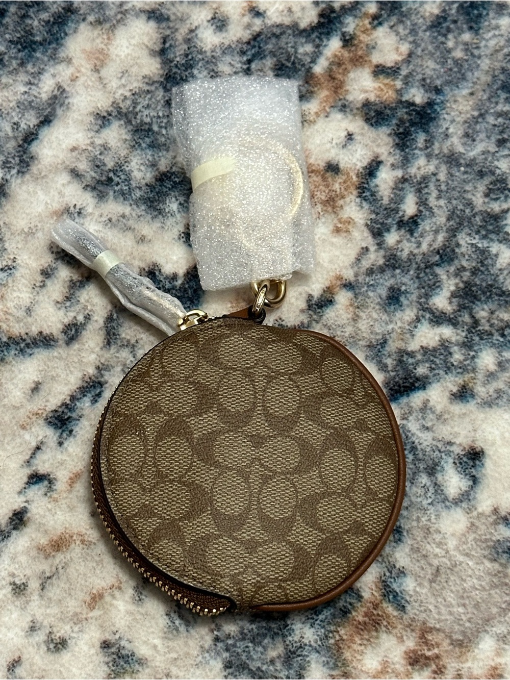 NWT Coach Round Signature Circle Zip Coin Pouch